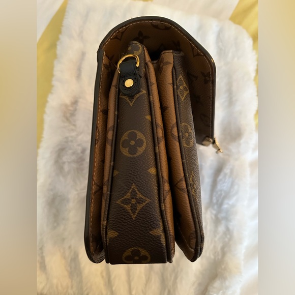 Authentic Louis Vuitton Pochette Métis - Reverse Monogram - Picture 8 of 16